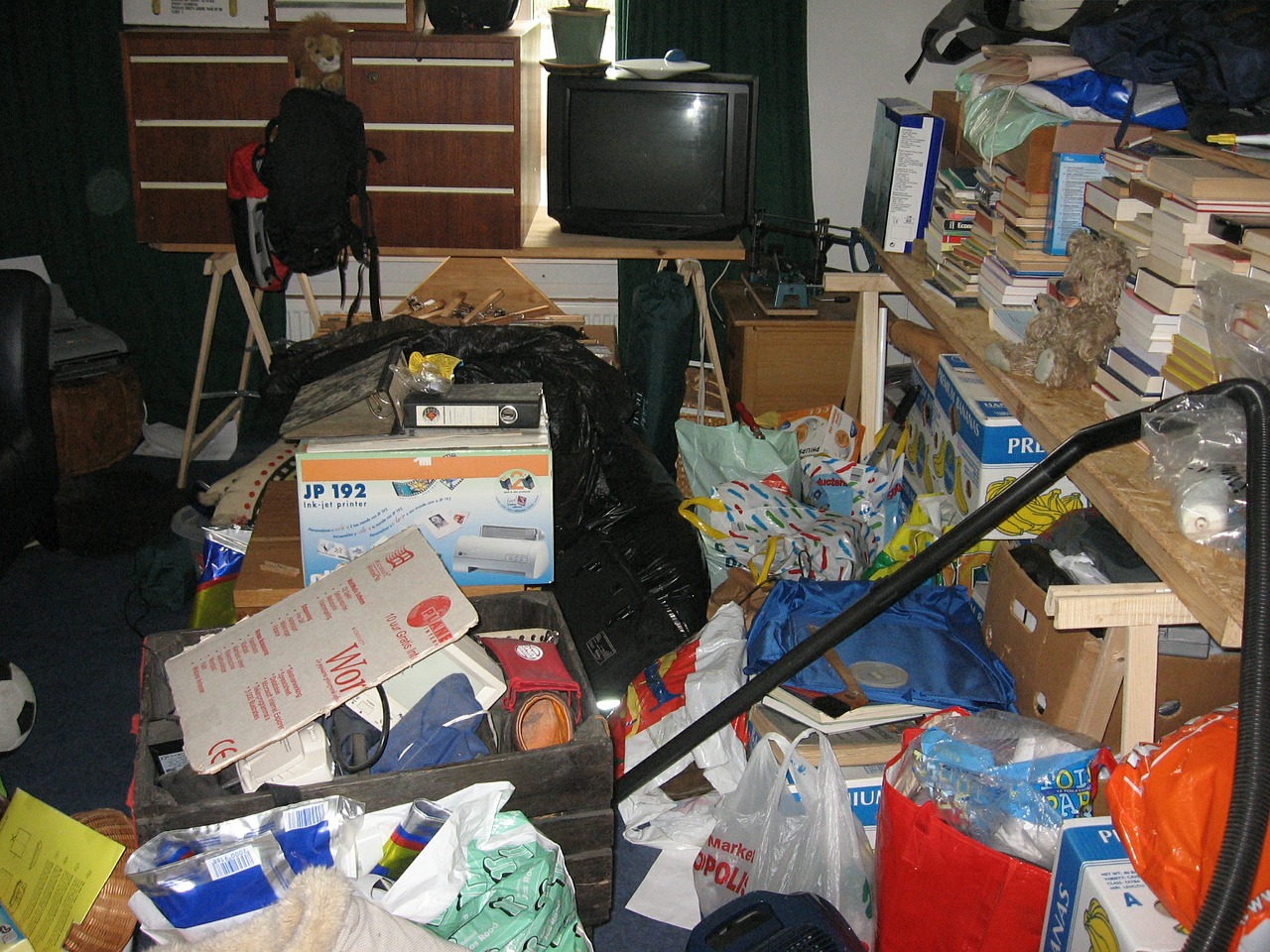 clutter in house